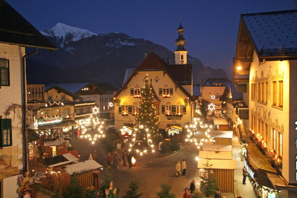 Hotel Seehang Garni Sankt Wolfgang im Salzkammergut ภายนอก รูปภาพ