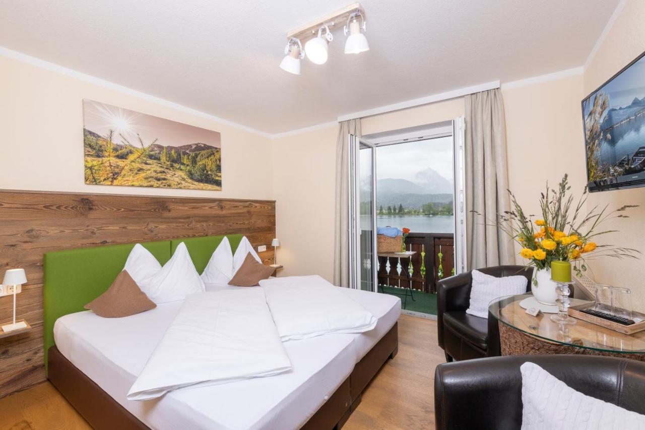 Hotel Seehang Garni Sankt Wolfgang im Salzkammergut ภายนอก รูปภาพ