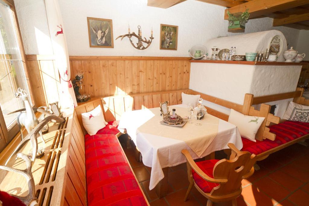 Hotel Seehang Garni Sankt Wolfgang im Salzkammergut ภายนอก รูปภาพ