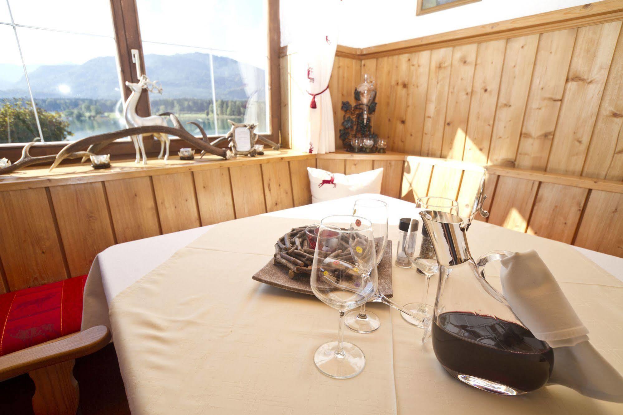 Hotel Seehang Garni Sankt Wolfgang im Salzkammergut ภายนอก รูปภาพ